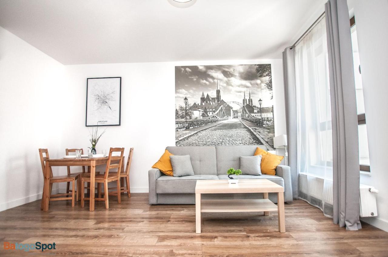 Batogospot Towers Apartman Wrocław Kültér fotó